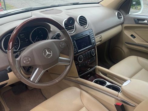 Used 2010 Mercedes-Benz ML 550 4MATIC image 6
