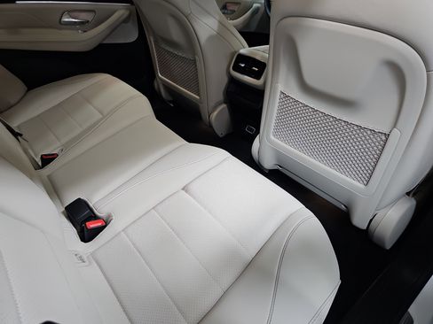 New 2026 Mercedes-Benz GLE 350 4MATIC image 11