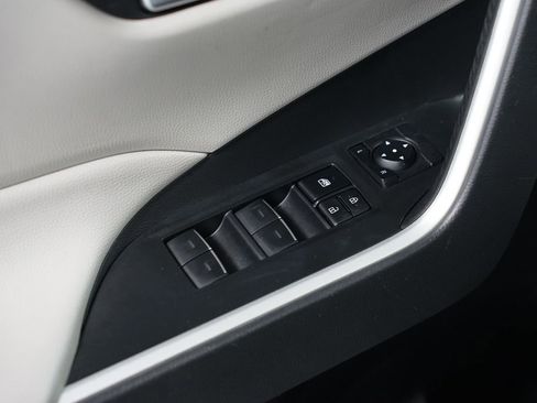Certified 2022 Toyota RAV4 XLE Premium FWD image 30