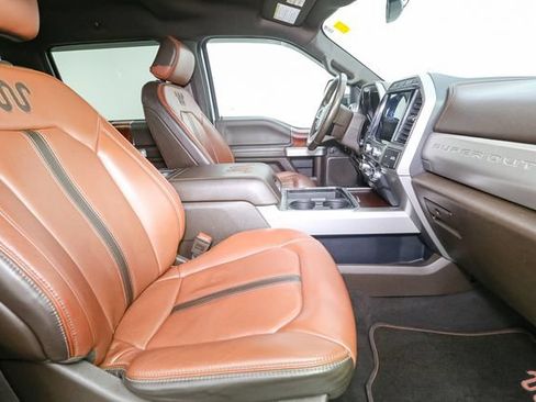 Used 2022 Ford F350 King Ranch w/ Snow Plow Prep Package AWD/4WD image 17
