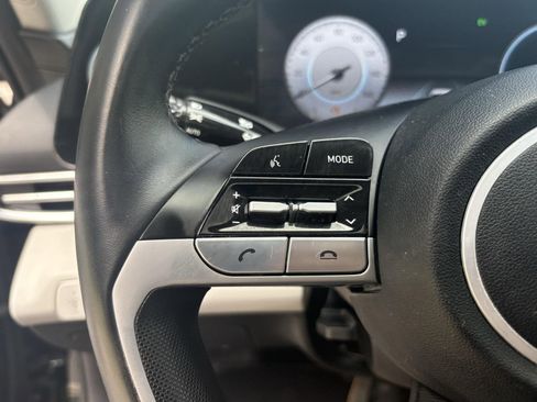 Used 2023 Hyundai Elantra Limited w/ Cargo Package image 26