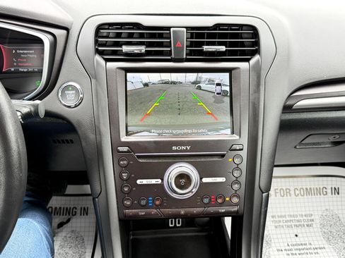 Used 2019 Ford Fusion Energi Titanium image 22