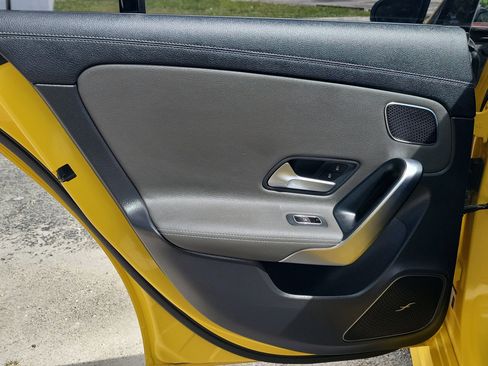 Used 2020 Mercedes-Benz CLA 250 image 16