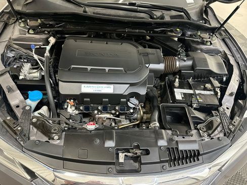 Used 2017 Honda Accord EX-L image 34