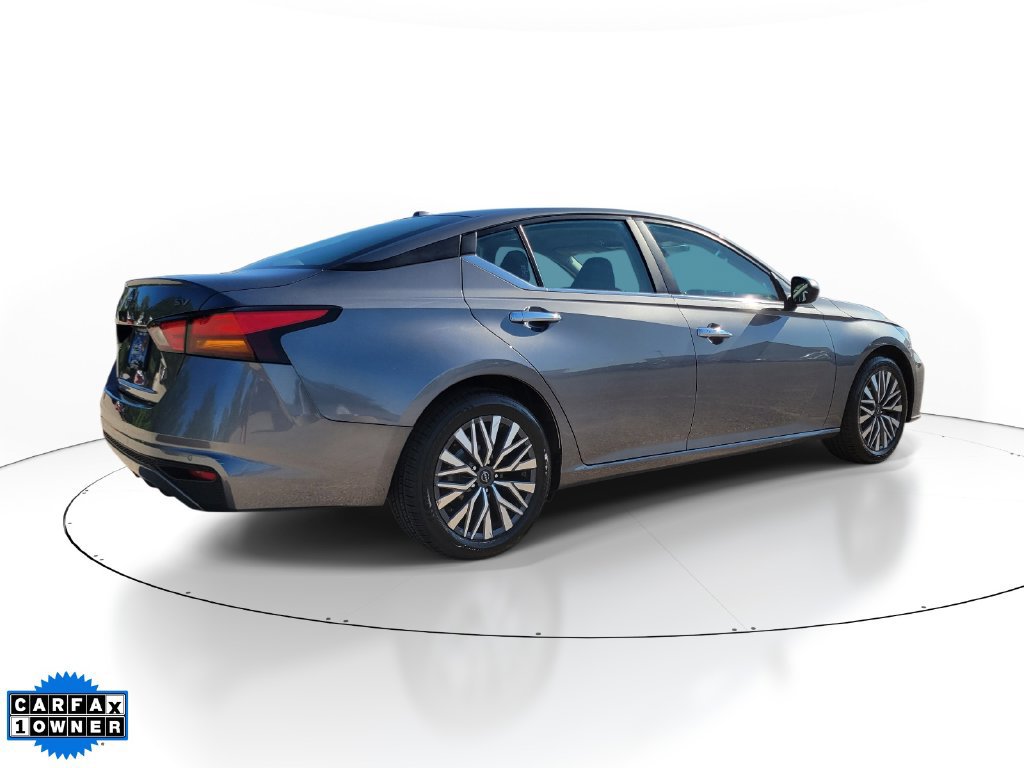 Used 2024 Nissan Altima 2.5 SV FWD image 4