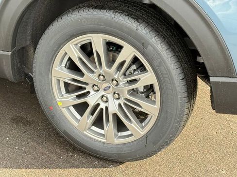 New 2026 Ford Explorer Active w/ Active Comfort Package image 10