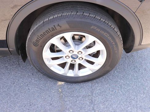 Used 2021 Ford Escape SE w/ Convenience Package AWD/4WD image 9