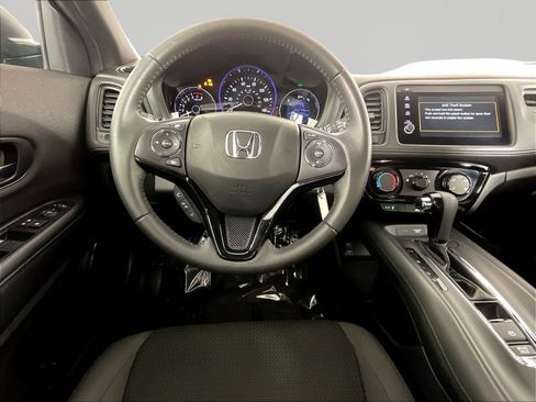Used 2020 Honda HR-V Sport image 8