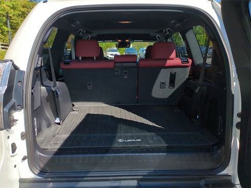 Used 2023 Lexus GX 460 Premium image 12
