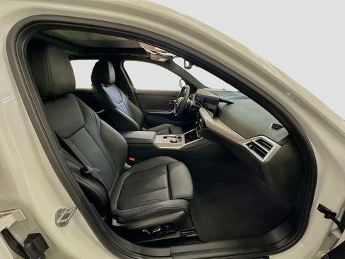 Used 2025 BMW 330i xDrive Sedan image 33