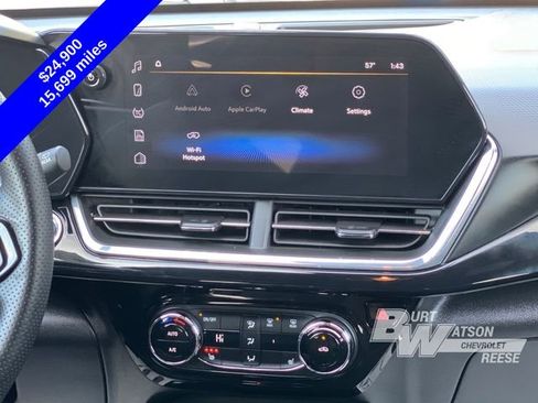 Certified 2025 Chevrolet Trax RS image 22