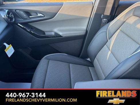 New 2026 Chevrolet Equinox LT w/ Convenience Package II image 17