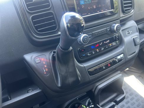 Used 2025 RAM ProMaster 2500 w/ U-Haul Equipment Group FWD image 6