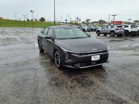 Used 2025 Kia K4 EX FWD image 5
