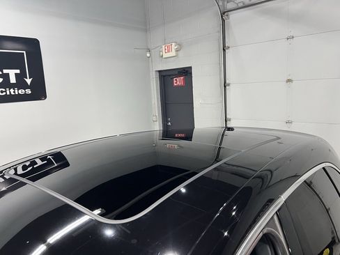 Used 2015 Porsche Macan S image 16