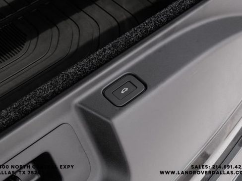New 2026 Land Rover Range Rover Long Wheelbase SE AWD/4WD image 57