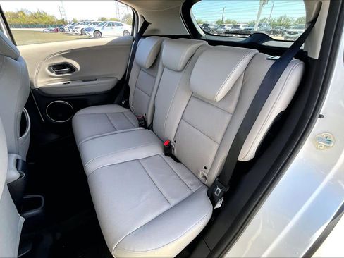 Used 2022 Honda HR-V EX-L image 19