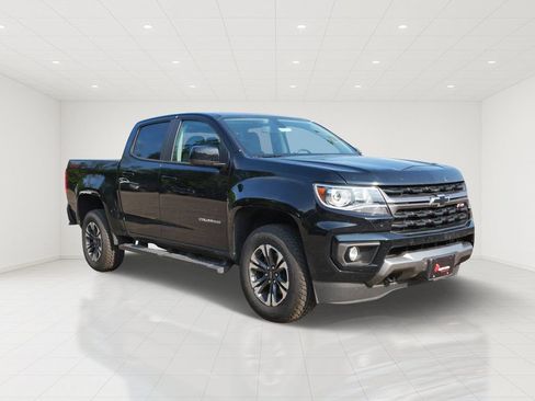 Used 2022 Chevrolet Colorado Z71 AWD/4WD image 1
