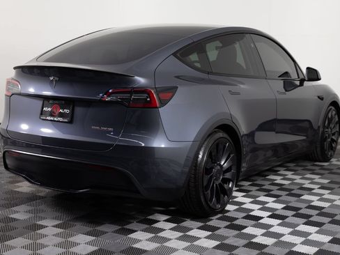 Used 2023 Tesla Model Y Long Range AWD/4WD image 7