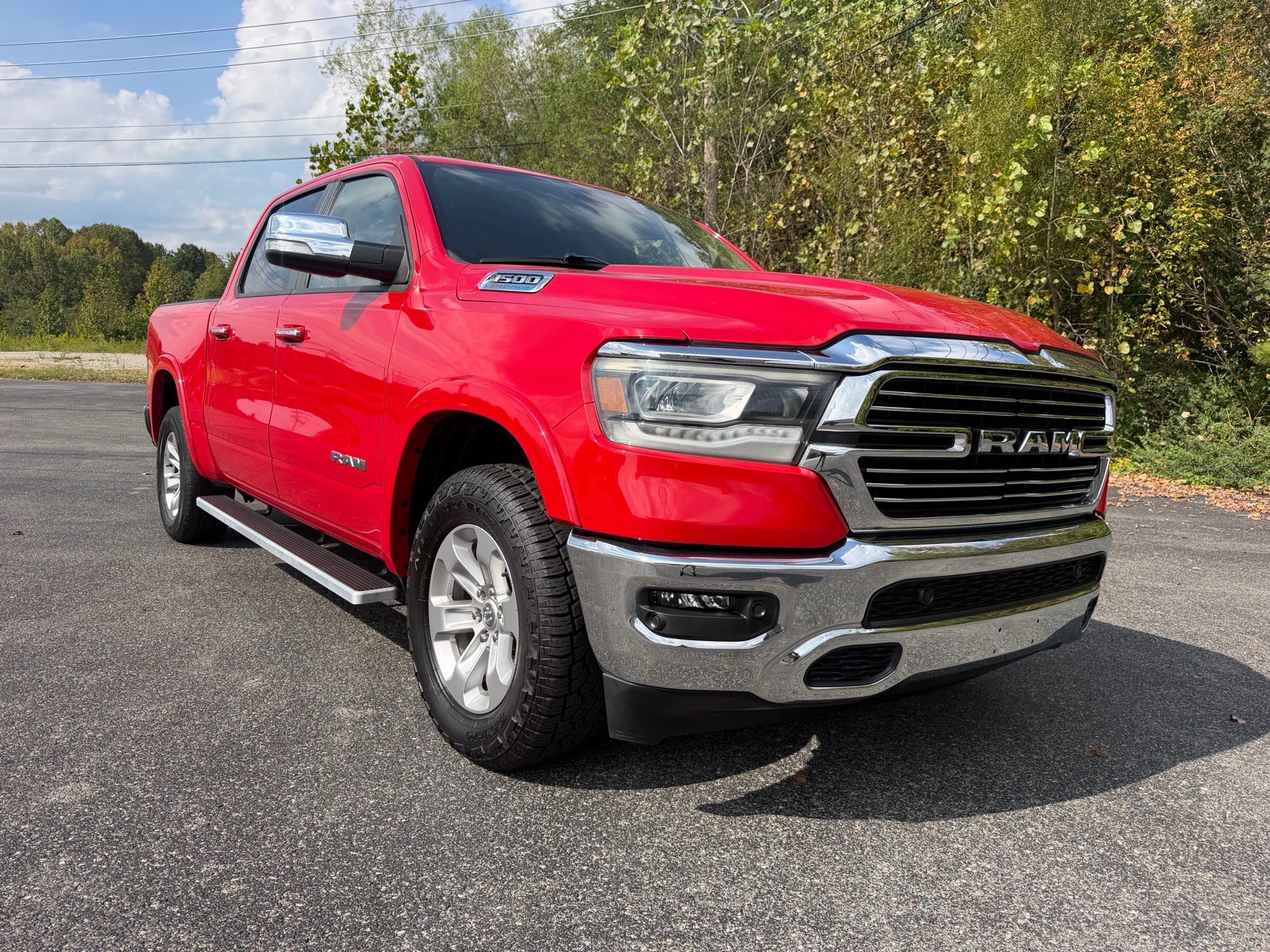 Used 2021 RAM 1500 Laramie AWD/4WD image 2