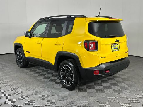 Used 2023 Jeep Renegade Trailhawk image 15