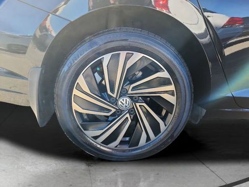 Used 2019 Volkswagen Jetta SEL Premium image 30