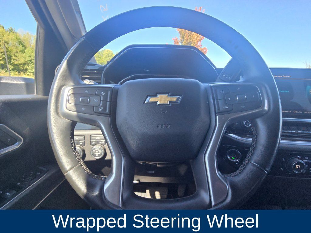 Used 2025 Chevrolet Silverado 2500 LT w/ Convenience Package AWD/4WD image 24