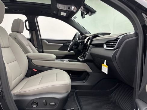 New 2026 GMC Acadia Elevation w/ Elevation Premium Package FWD image 36
