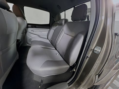 Used 2012 Toyota Tacoma PreRunner image 27