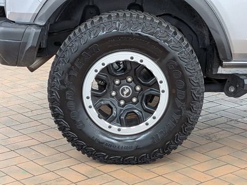 Certified 2024 Ford Bronco Black Diamond w/ Sasquatch Package image 10