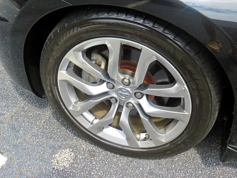 Used 2014 Nissan 370Z Touring w/ Navigation Package image 9