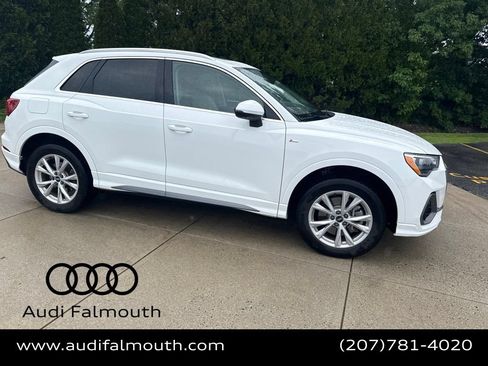 Used 2022 Audi Q3 2.0T Premium w/ Convenience Package AWD/4WD image 3