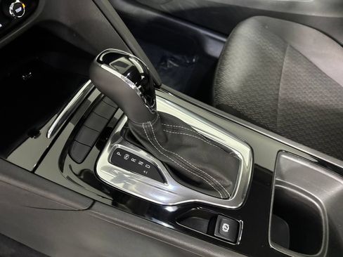 Used 2019 Buick Regal Preferred w/ Driver Confidence Package I FWD image 26