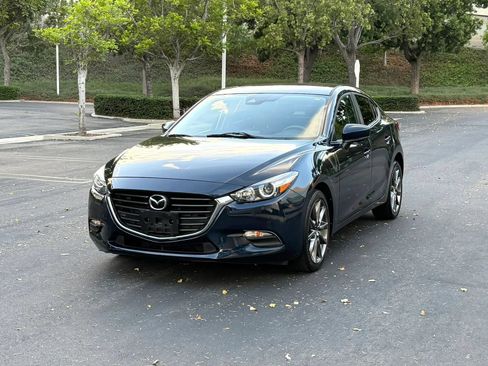 Used 2018 MAZDA MAZDA3 Touring FWD image 7