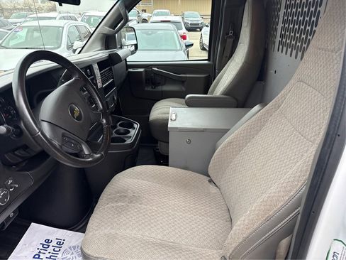 Used 2022 Chevrolet Express 2500 w/ Driver Convenience Package image 11
