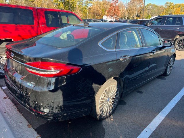Used 2017 Ford Fusion SE w/ Equipment Group 202A AWD/4WD image 4