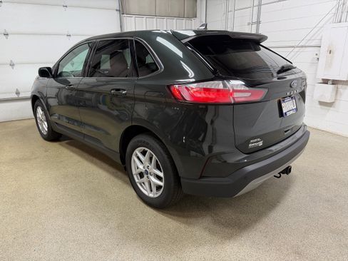 Certified 2023 Ford Edge SEL w/ Convenience Package AWD/4WD image 8