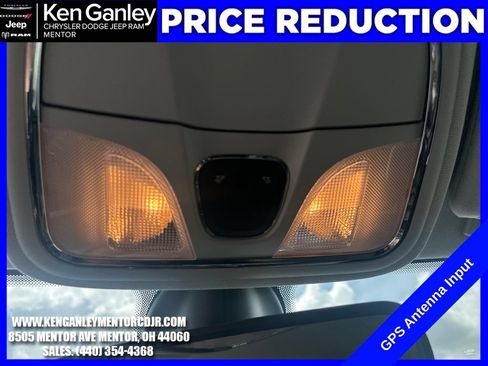 Used 2019 Jeep Cherokee Limited AWD/4WD image 19