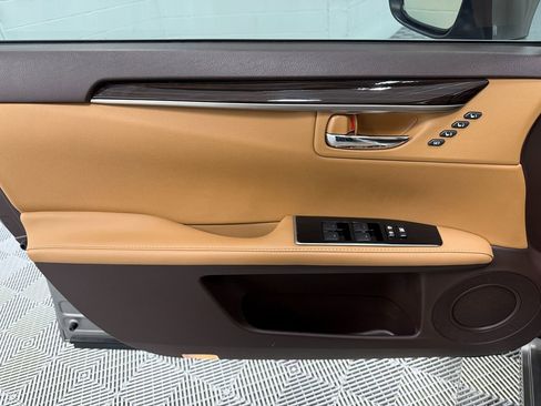 Used 2018 Lexus ES 350 FWD image 9