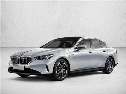 New 2026 BMW 550e xDrive w/ Executive Package