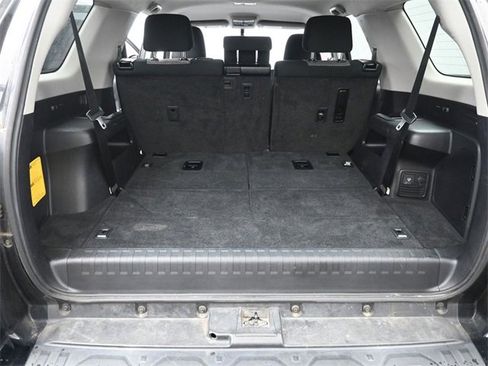 Used 2016 Toyota 4Runner SR5 image 36