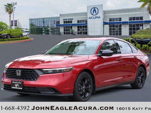 Used 2025 Honda Accord SE image 1