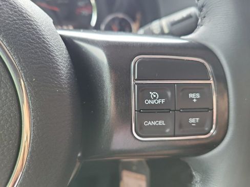 Certified 2018 Jeep Wrangler Unlimited Rubicon AWD/4WD image 29
