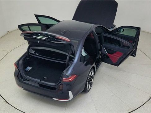 Used 2024 BMW i5 eDrive40i w/ Premium Package image 85