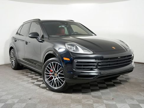 Certified 2023 Porsche Cayenne AWD/4WD image 9