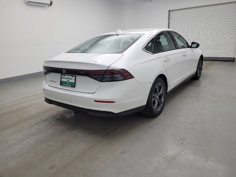 Used 2023 Honda Accord EX image 9