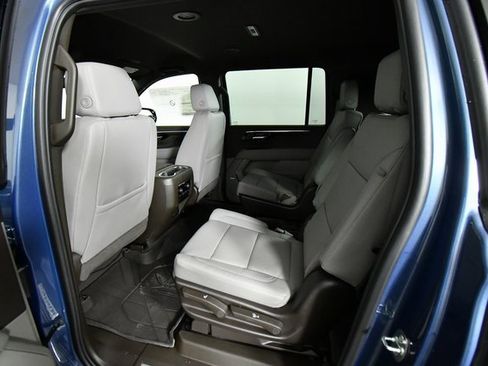 New 2026 Chevrolet Suburban LT w/ Comfort Package image 24