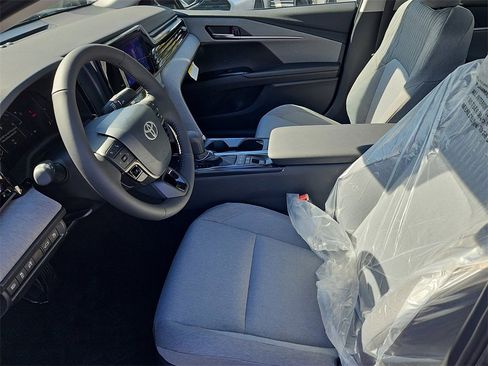 New 2026 Toyota Camry LE w/ Convenience Package image 18