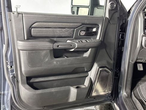 New 2026 RAM 3500 Limited image 10