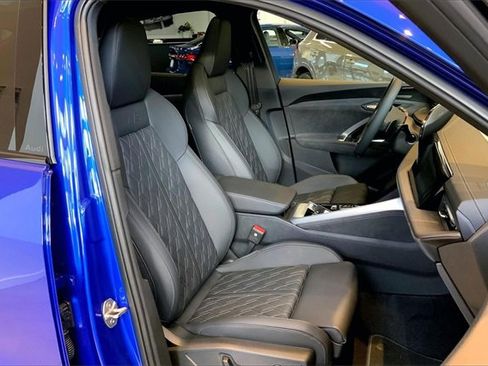 New 2025 Audi SQ5 Premium Plus image 9